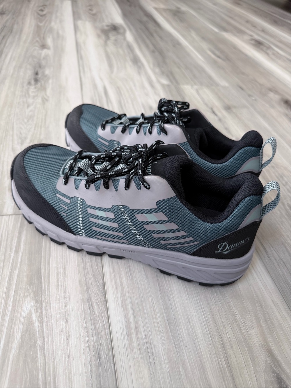 Danner Run Time 3 EH Comp Toe Work Shoes Women’s 8.5 Teal Gray Excellent